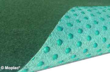 FELTRO VERDE PRATO DRENANTE - Agugliato feltro verde  Moquette con tacchetti renanti. Colore verde, agugliato, colore verde, tacchetti distanziatori per drenaggio.